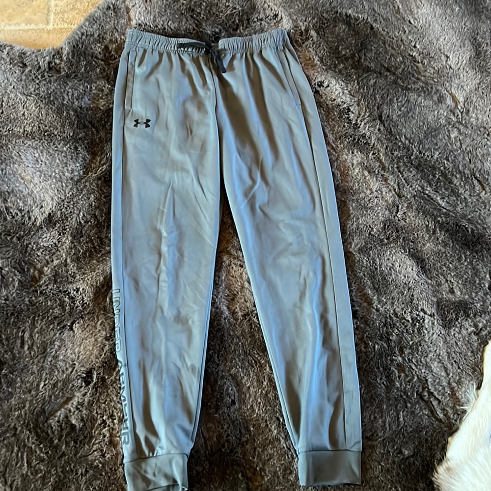 Joggers! UNDER ARMOR